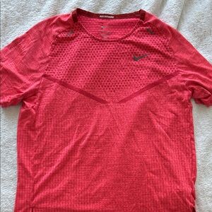 Nike Men's Vibrant Red Short Sleeve Tee